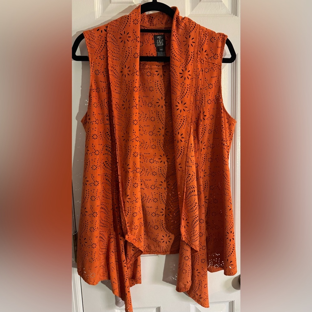 VAKKO for INC Orange Faux Suede Open Drape Vest w/Laser Cut-Out Floral Design L